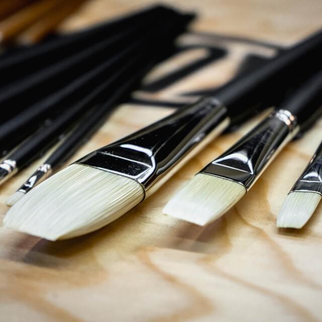 KUM Black Line Brislon Oil Brushes