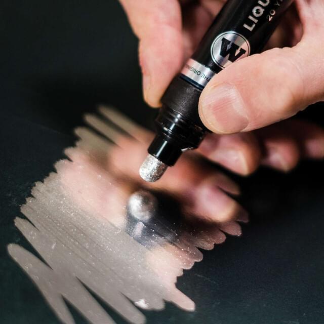 Liquid Chrome Markers